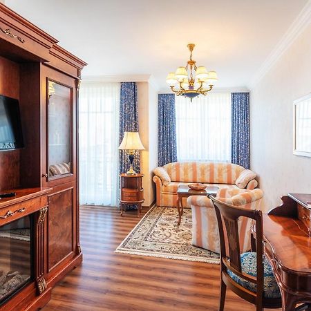 Seetelhotel Ahlbecker Hof هيرينجسدورف المظهر الخارجي الصورة Suite