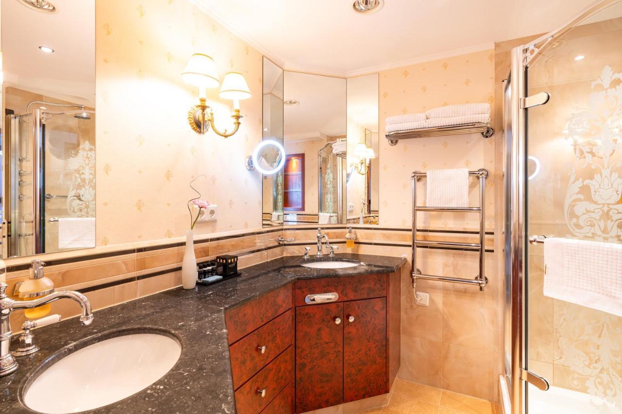Seetelhotel Ahlbecker Hof هيرينجسدورف المظهر الخارجي الصورة Bathroom