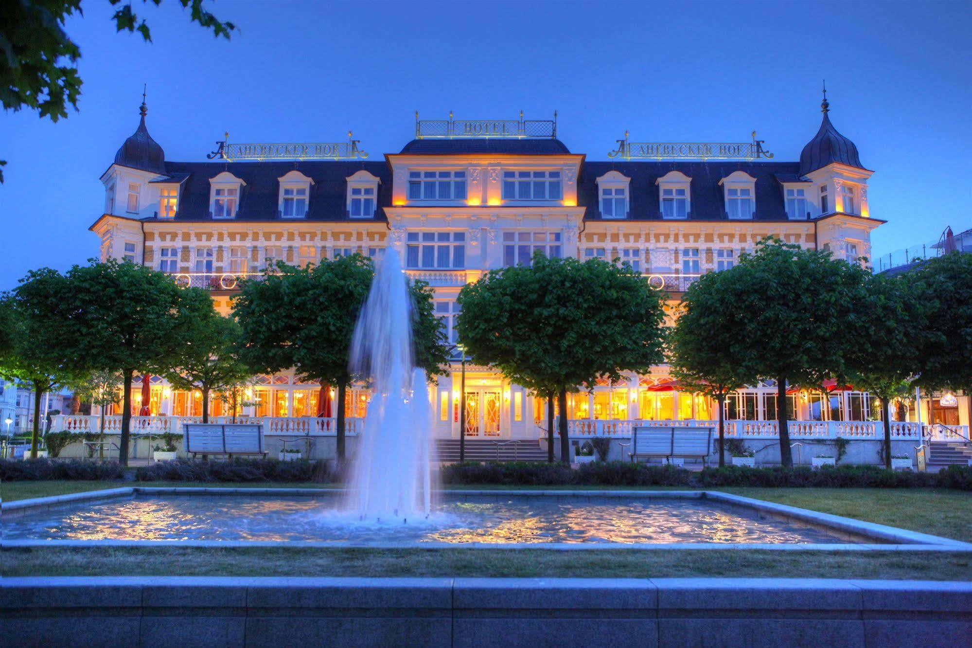 Seetelhotel Ahlbecker Hof هيرينجسدورف المظهر الخارجي الصورة Grand Hotel